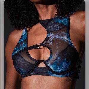 Thistle and Spire Electra Bra Size L NWT